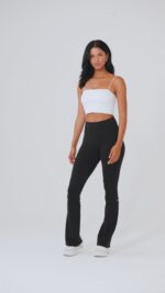 Airbrush High-Waist Kick-Back Legging – Black