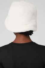 Faux Fur Bucket Hat – Ivory - Image 4