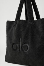 Foxy Sherpa Tote – Black
