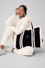 Winterfun Tote Bag – Black/Ivory - Image 3