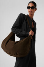 Om The Go Gym Sling Bag – Espresso