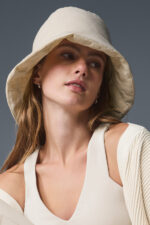Good Shade Puffer Bucket Hat – Oat Milk - Image 3