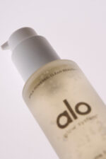 Head-To-Toe Glow Oil - Image 3