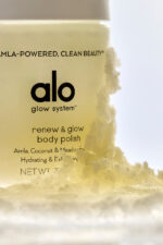 Renew & Glow Body Polish - Image 2