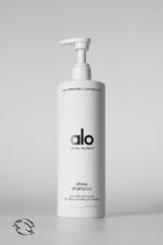 Clean Shine Shampoo - Image 2