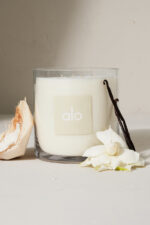 Alo Love Candle – 60 oz - Image 2