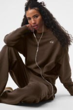 Accolade Crew Neck Pullover – Espresso - Image 2