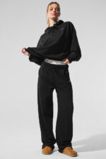 Accolade Straight Leg Sweatpant – Black - Image 3