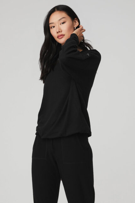 Soho Pullover – Black