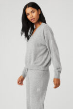 Cashmere Jet Set V-Neck Pullover – Dove Grey Heather - Image 5