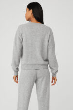 Cashmere Jet Set V-Neck Pullover – Dove Grey Heather - Image 2