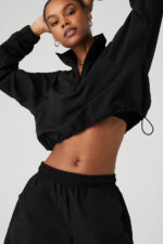 Cropped 1/4 Zip Alumni Pullover – Black