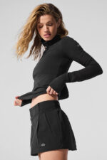 Alosoft Refine Turtleneck – Black