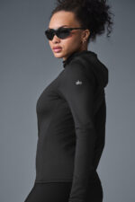 Airlift Winter Warm Hooded Runner – Black