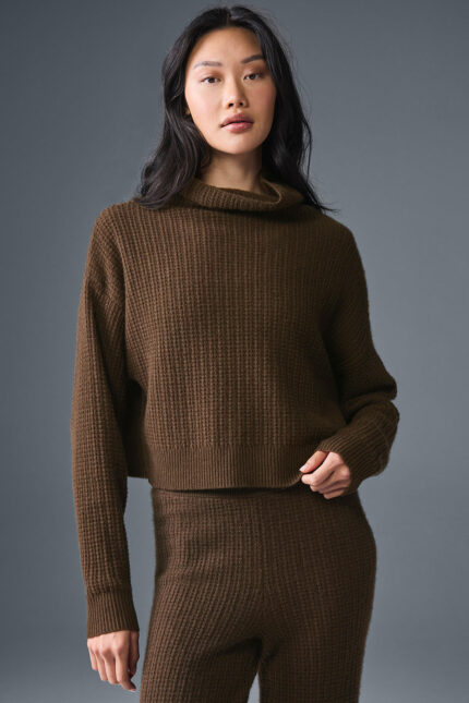 Cashmere Plush Waffle Turtleneck Pullover – Espresso
