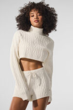 Cable Knit Cropped Winter Bliss Turtleneck Long Sleeve – Ivory