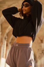 Cropped Mountain Peak Full-Zip Hoodie – Black - Image 4