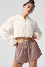 Cropped Mountain Peak Full-Zip Hoodie – Ivory - Image 3