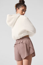 Cropped Mountain Peak Full-Zip Hoodie – Ivory - Image 4