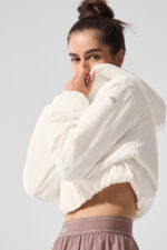 Cropped Mountain Peak Full-Zip Hoodie – Ivory - Image 5