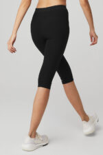 Alosoft High-Waist Iconic 90s Capri – Black - Image 3