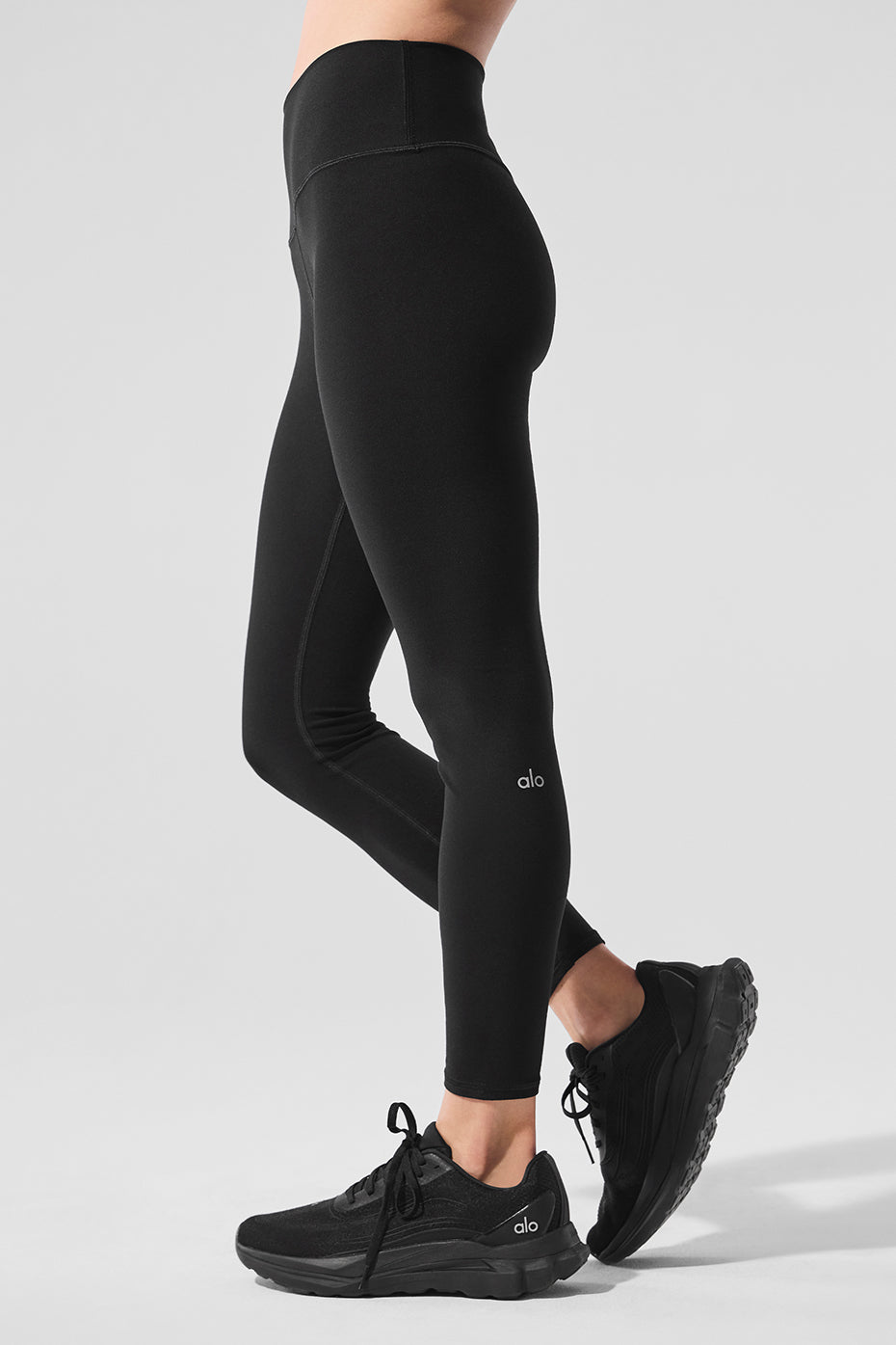 W51104R_01_b1_s1_a3_1_m91 Alosoft High-Waist 7/8 Highlight Legging – Black - Image 1
