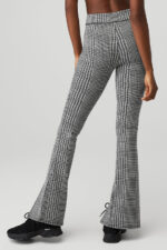 Jacquard High-Waist Glenplaid Flutter Legging – Titanium/Black - Image 4