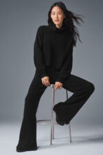 Cashmere High-Waist Plush Waffle Pant – Black - Image 3