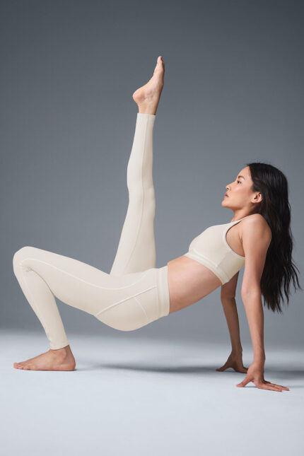 Airbrush High-Waist Heart Throb Legging – Oat Milk/White