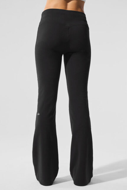 Sway Bootcut Sweatpant – Black