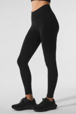 Seamless Winter Warm Plush High-Waist 7/8 Legging – Black - Image 2