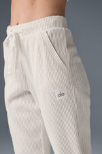 Muse Sweatpant – Ivory