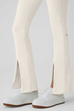 Airbrush High-Waist Flutter Legging – Ivory - Image 4