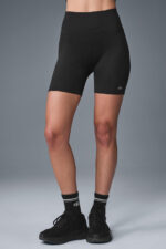 5′′ Seamless Ribbed Favorite Short – Black