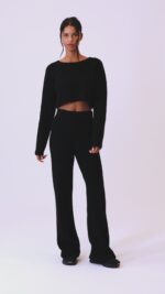 Cashmere Plush Waffle Cropped Long Sleeve – Black - Image 3